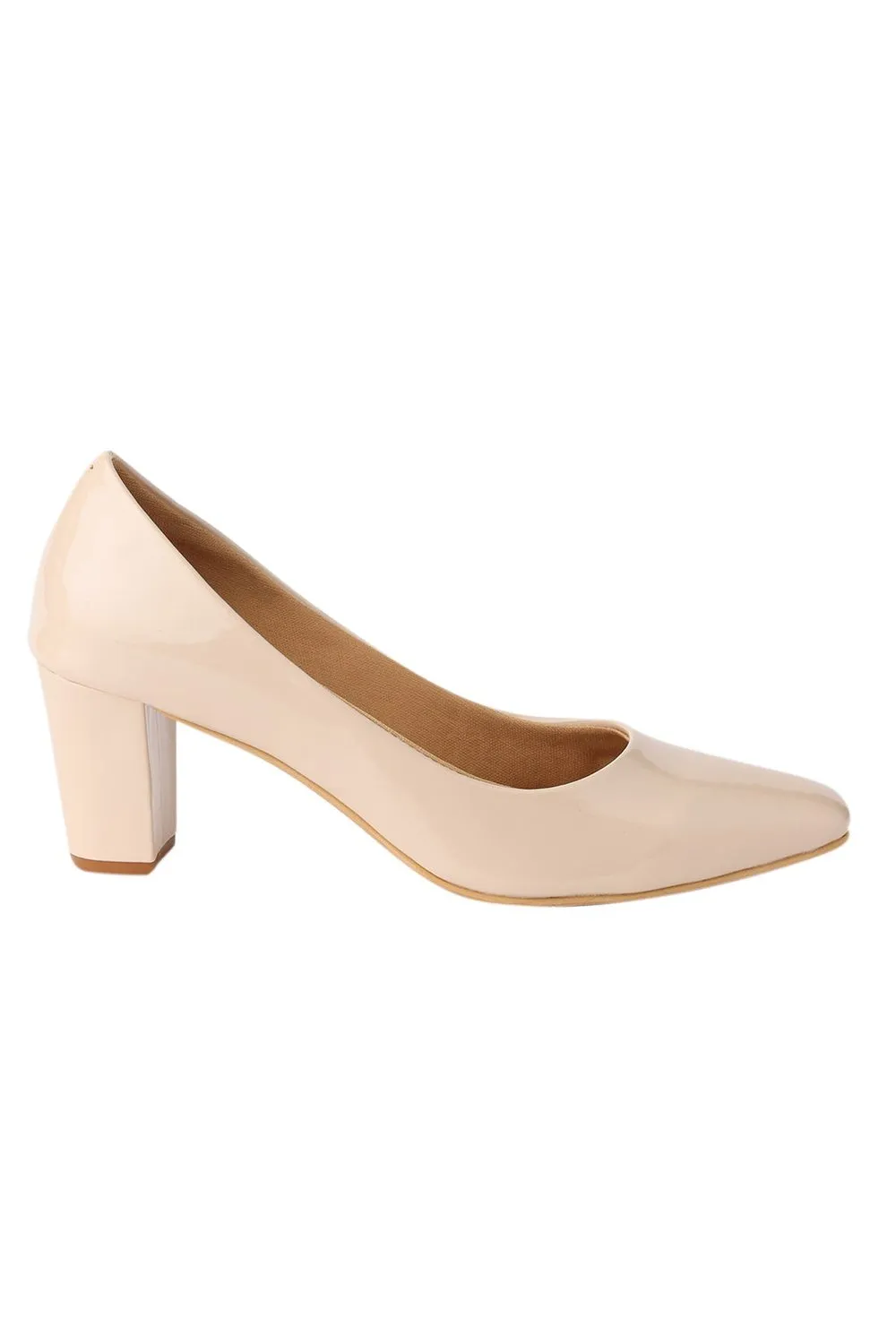 SOLES Sophisticated Beige Closed-Toe Shoes