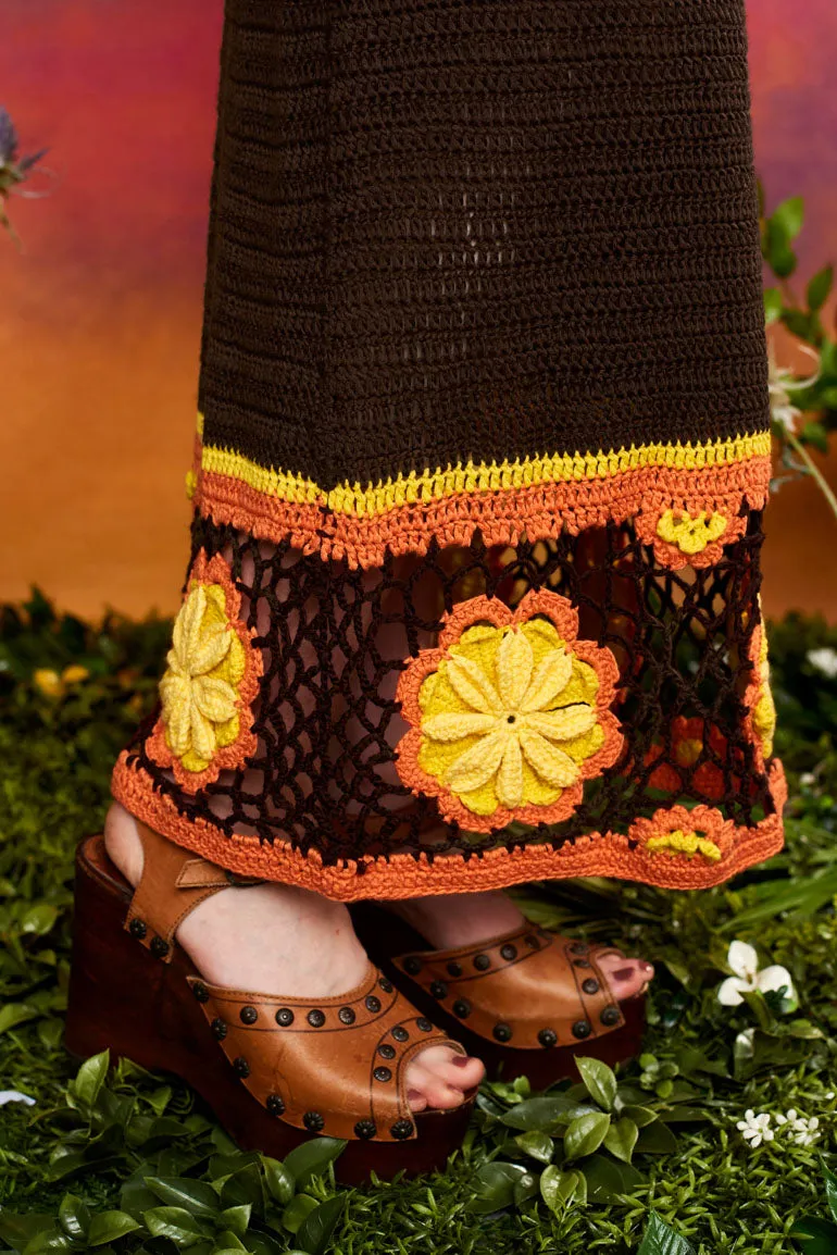 Optimized title: Vibrant Daisy Crochet Skirt for Sunny Sundays